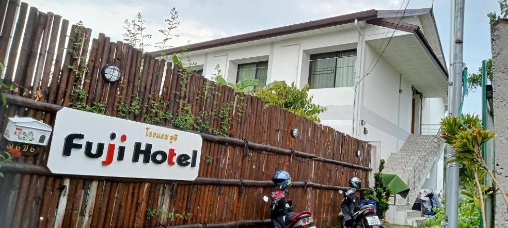 بيت شباب Sakura House شيانغ ماي المظهر الخارجي الصورة